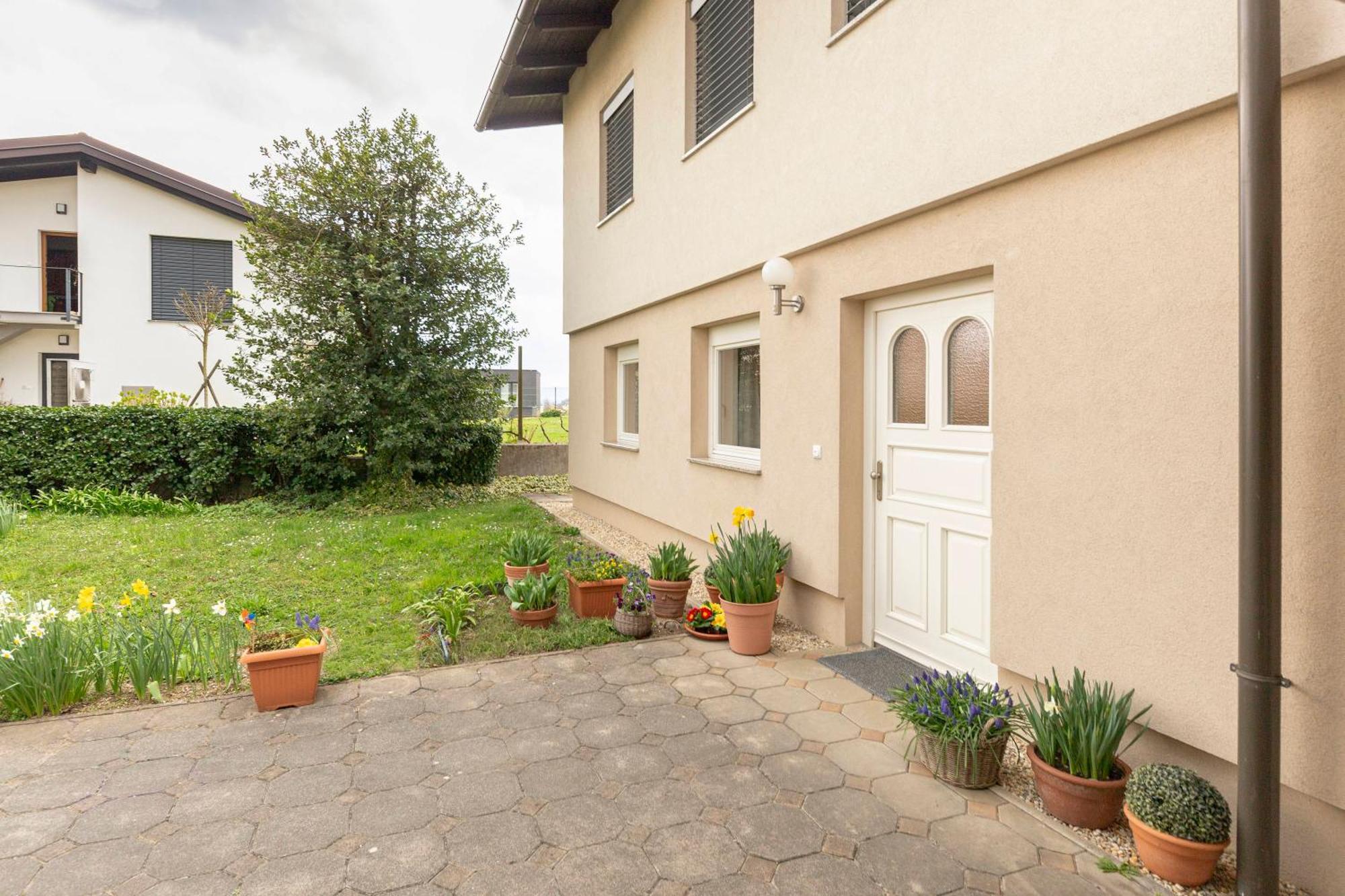 Cozy Garden Flat Leilighet Ljubljana Eksteriør bilde